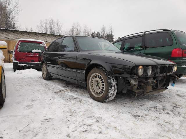 E34.jpg (5.13 MiB) Viewed 32389 times E34